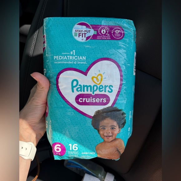 Pampers Cruisers Diapers Size 6 - 16 Count NEW - Picture 1 of 2
